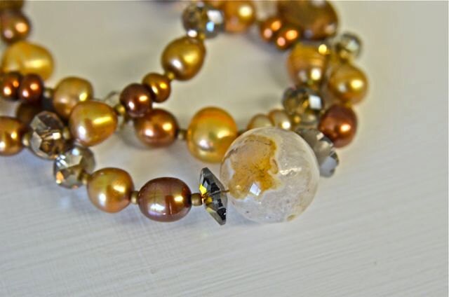 "Braun Regenbogen Ozean Jaspis Und Perle Halskette & Ohrringe Set "Inferno" Natursteine Süßwasserperlen Handmade in Maine." von northatlanticart