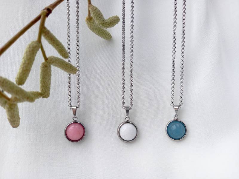 Dot Halskette Mit Jade Anhänger // Blau, Rosa, Oder Weiß Edelstahl/Design Unikat Schmuck Dot Halskette Mit Jade Anhänger // Blau, Rosa, Oder Weiß Edelstahl/Design Unikat Schmuck von nouimanufaktur
