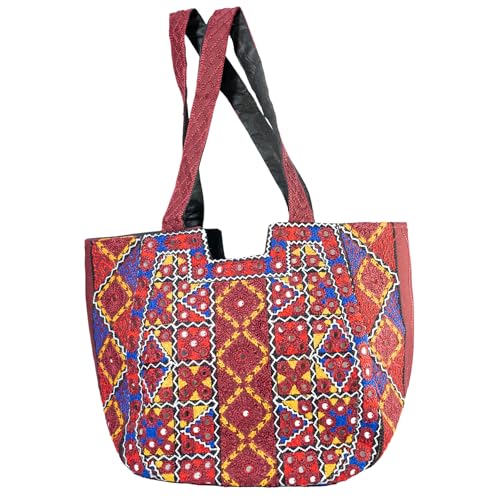 "Nova Haven's Elegant Red Kashmiri Embroidered Handmade Tote with Traditional Mirror Work" (Rote) von Novahaven