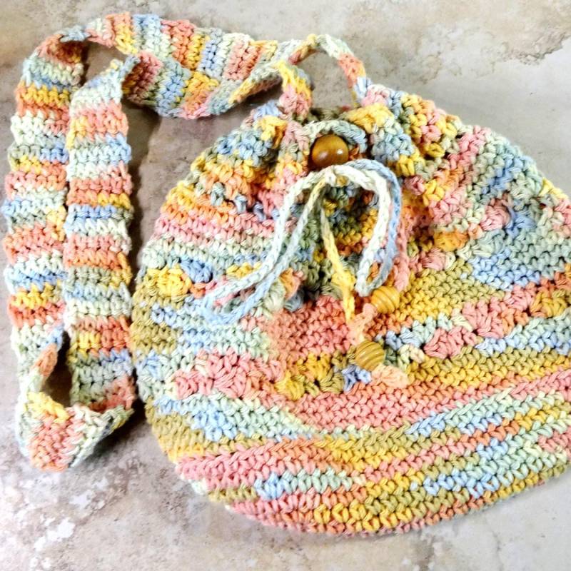 Handgehäkelte Kordelzug Schulter Oder Crossbody Bucket Bag, Baumwolle von novelknitsdlm