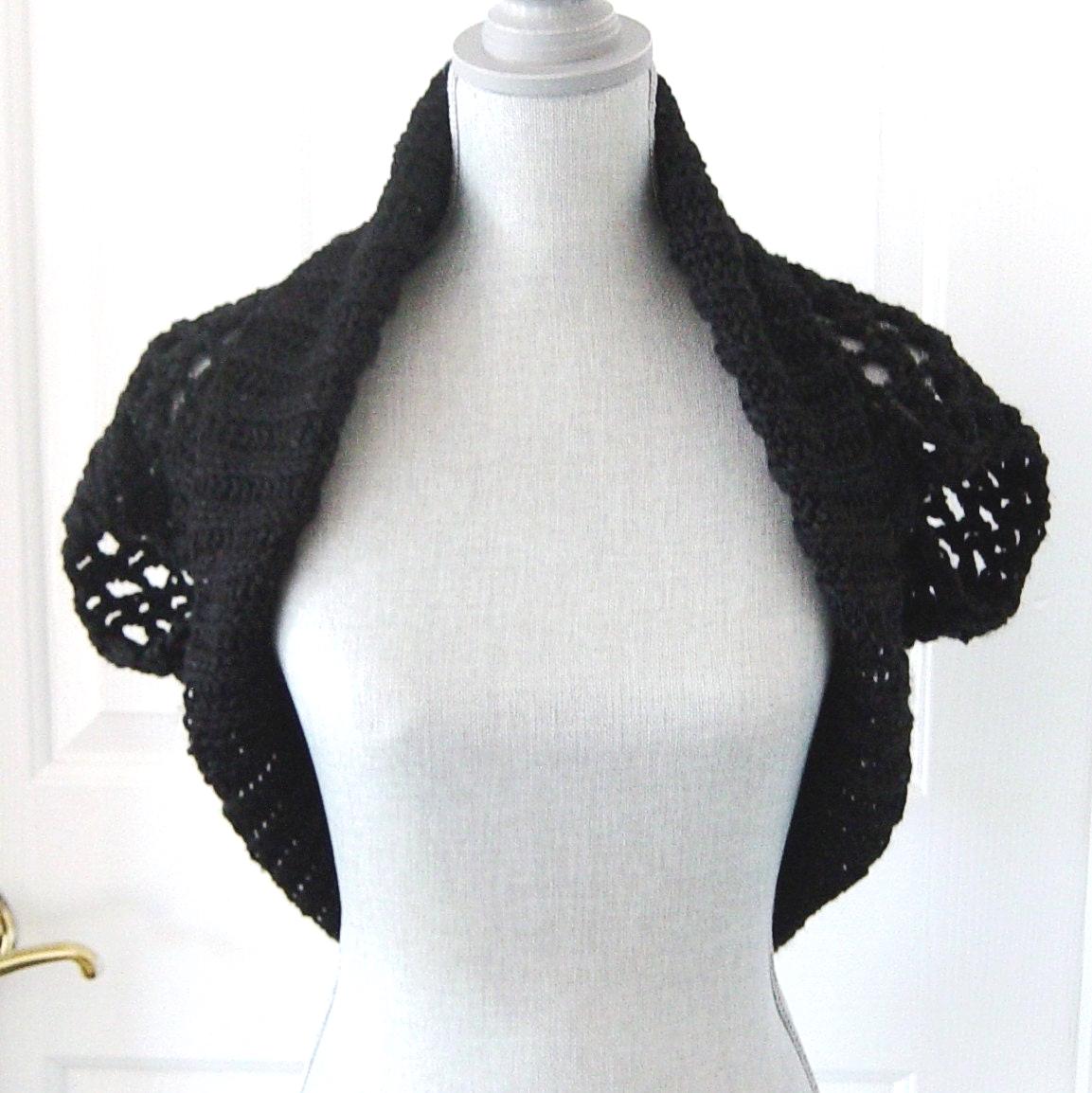 Schwarzer Pailletten Shrug Handgestrickter Damenüberwurf von novelknitsdlm
