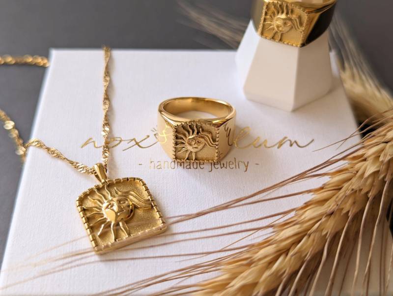 Nox Caelum | Sonne Ring Aus 18K Vergoldetem Edelstahl, Statement Ring, Boho Schmuck, Gold Geschenk Für Sie Nox Caelum | Sonne Ring Aus 18K Vergoldetem Edelstahl, Statement Ring, Boho Schmuck, Gold Geschenk Für Sie von noxcaelumDesign