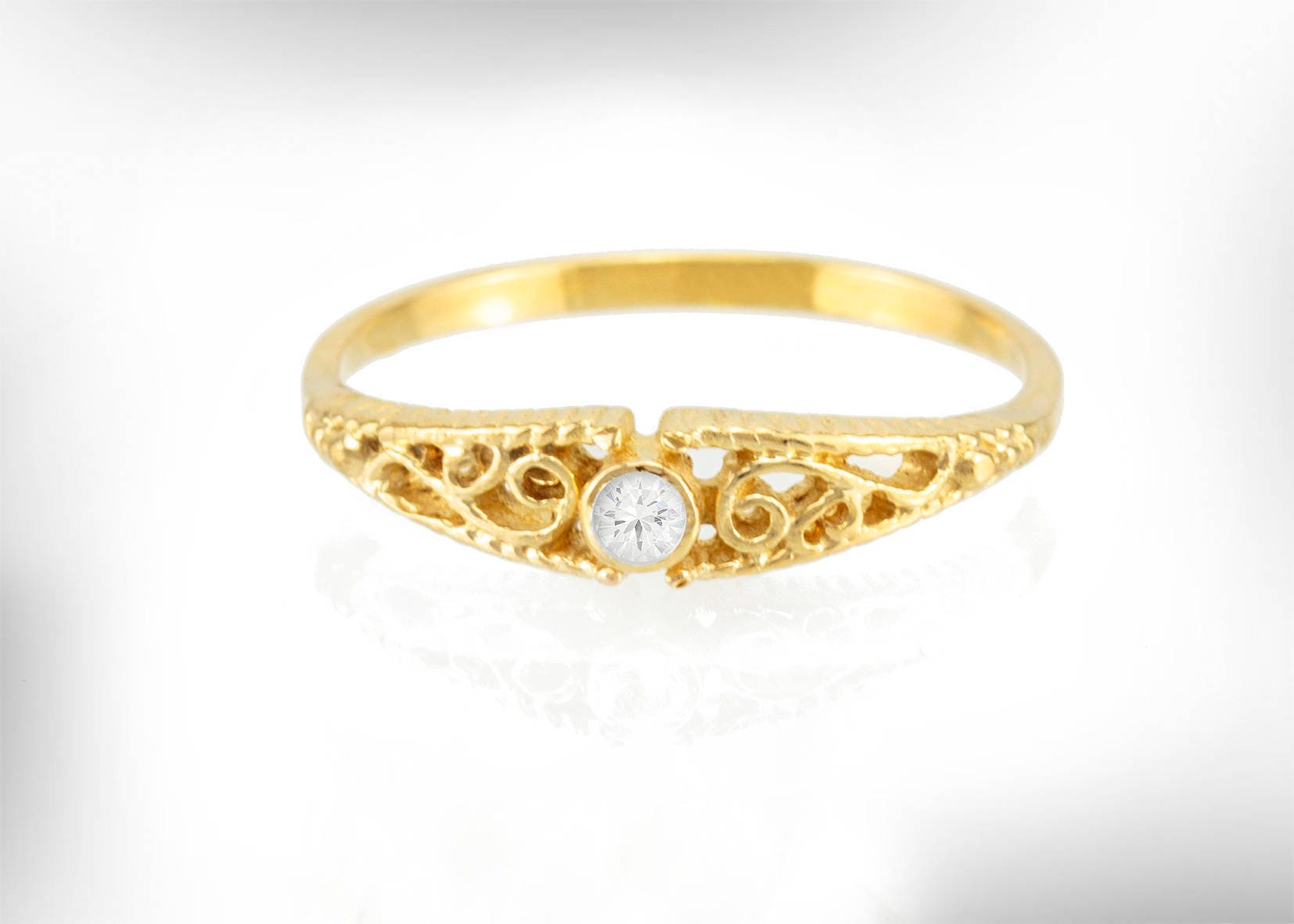 Alternative Verlobungsring, Vintage Style Brautring, 750Er Gold Und Diamanten, Spitzen-Verlobungsring Für Frauen, Kostenloser Versand Alternative Verlobungsring, Vintage Style Brautring, 750Er Gold Und Diamanten, Spitzen-Verlobungsring Für Frauen, Kostenloser Versand von nuritdesignjewelry