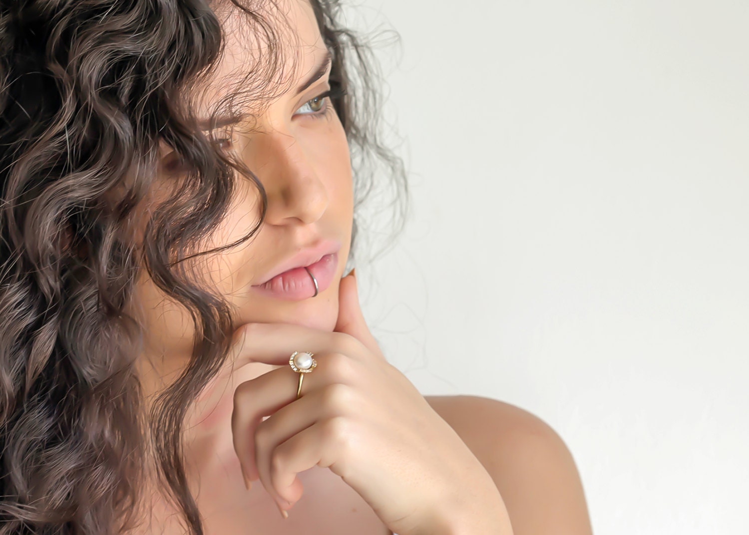 Art Deco Perle Verlobungsring, 18K Gold Floral Brautring von nuritdesignjewelry