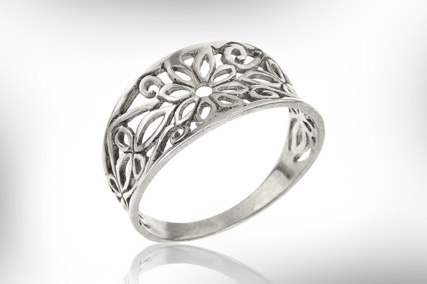 Blume Ehering, 14K Weißgold Vintage Ehering Für Frauen, Jugendstil Ring von nuritdesignjewelry