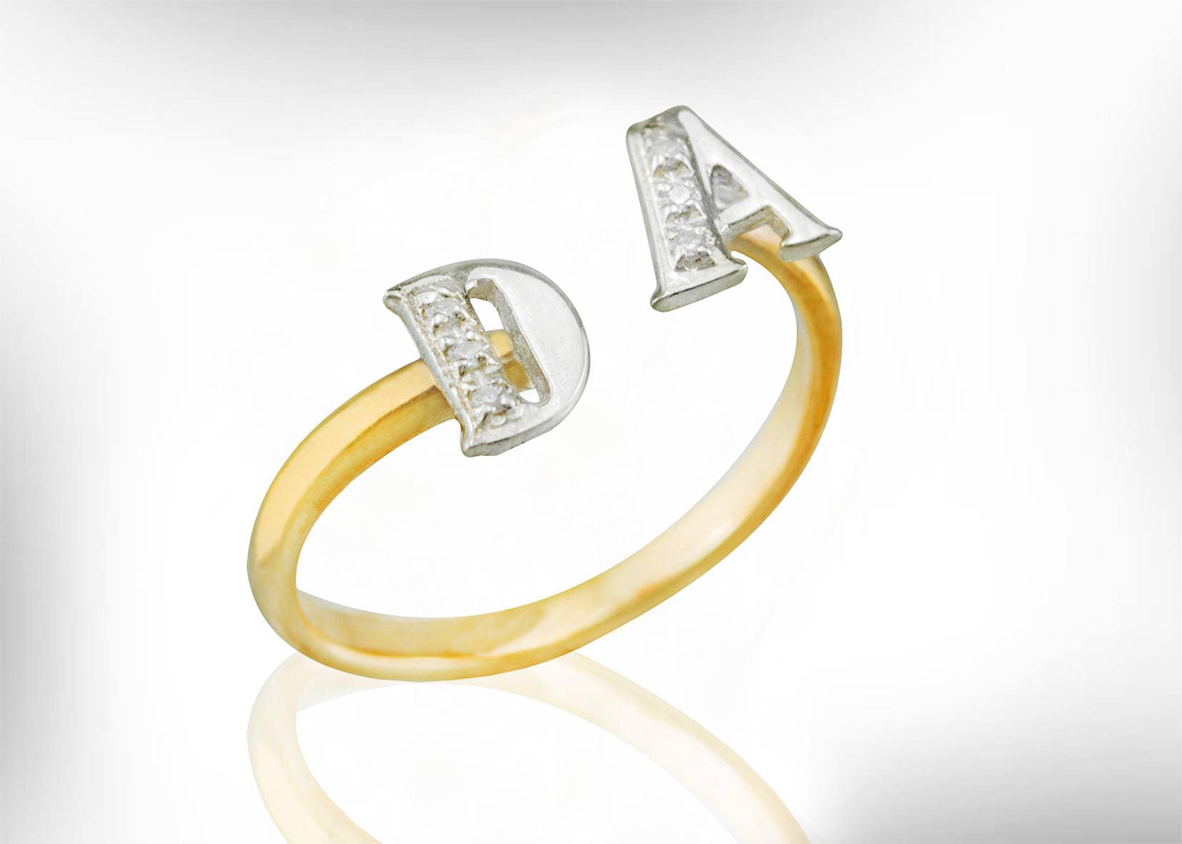 Gold Filled Buchstabenring Mit Zirkonia, Personalisierter Namensring von nuritdesignjewelry