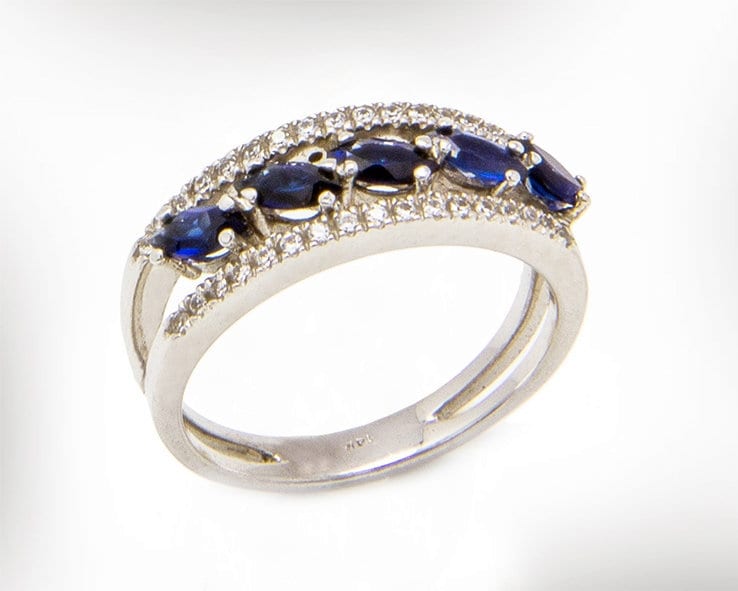 Diamanten Und Saphir Ehering, 14K Weißgold Unikat Brautring von nuritdesignjewelry