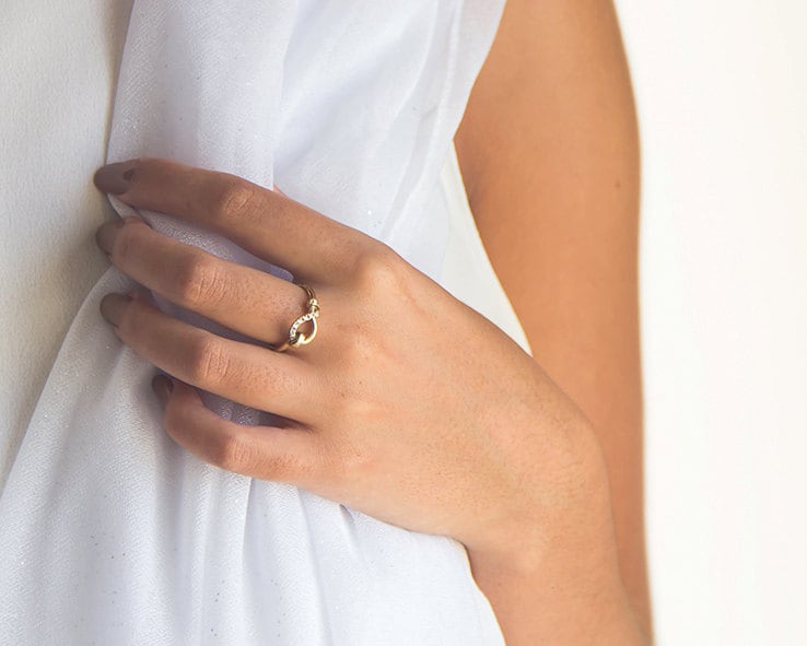 9K Gold Knotenring, Diamant Fliege Versprechen Ring von nuritdesignjewelry