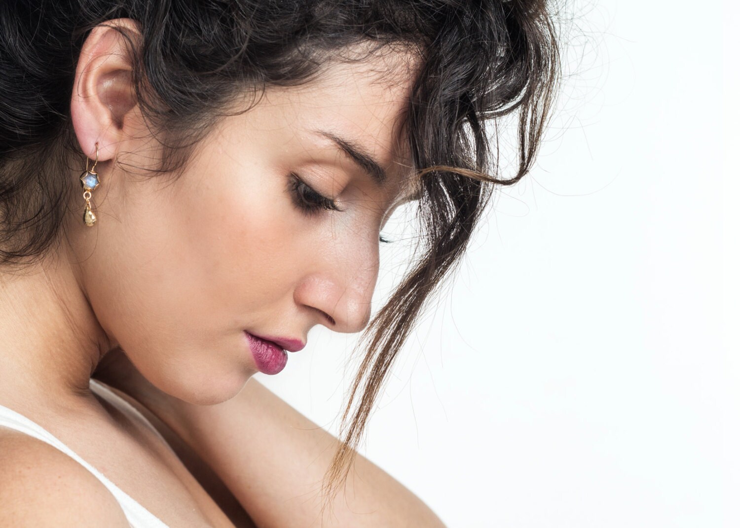 Gold Filled Labradorit Tropfen Ohrringe, Zierliche Baumeln von nuritdesignjewelry