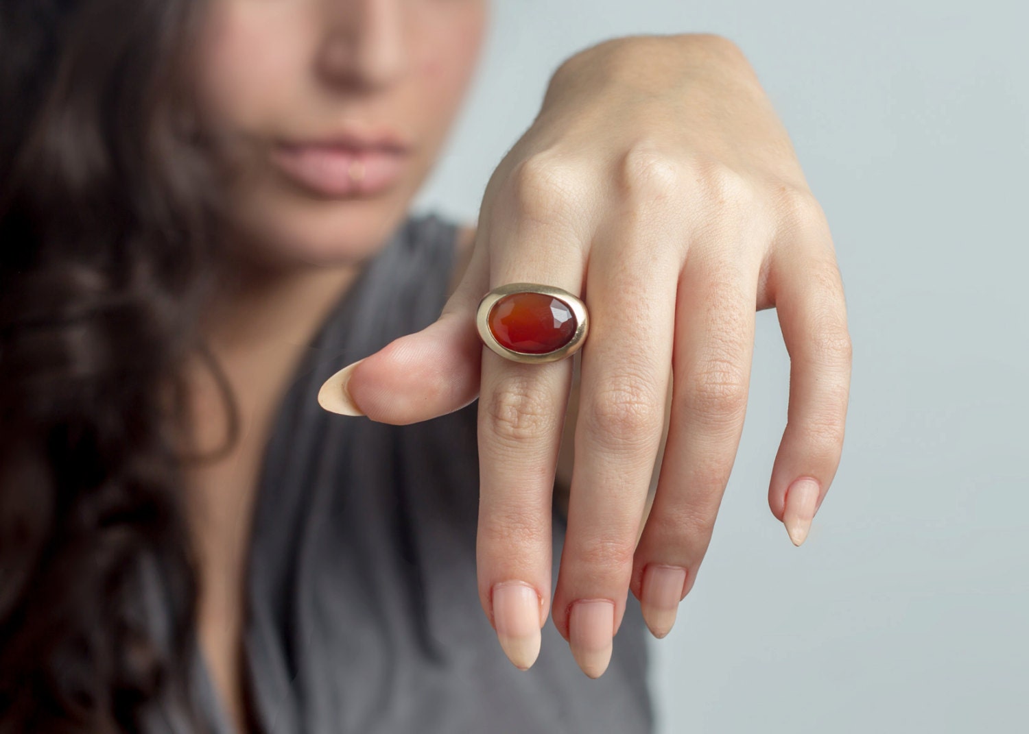 Vergoldetes Sterling Silber Karneol Statement Ring von nuritdesignjewelry