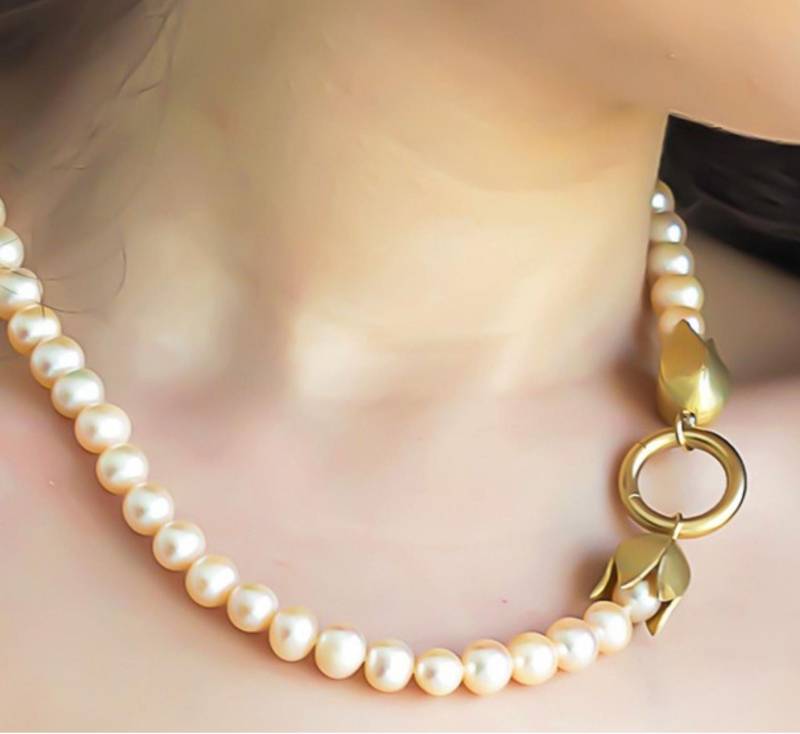 Handgefertigte Süsswasserperlenkette, Vergoldeter Sterlingsilber-Verschluss von nuritdesignjewelry