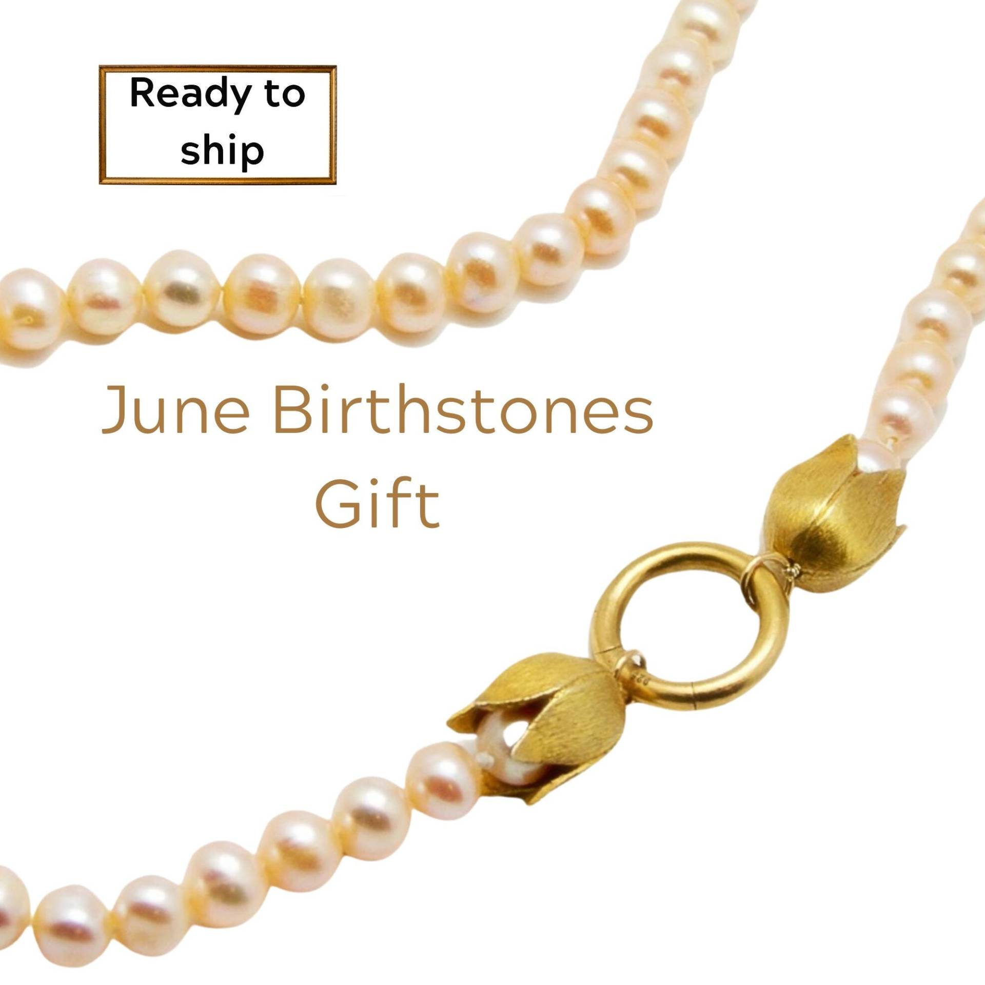 Handgefertigte Juni Birthstone Perlenkette, 22K Gold Floral Verschluss von nuritdesignjewelry