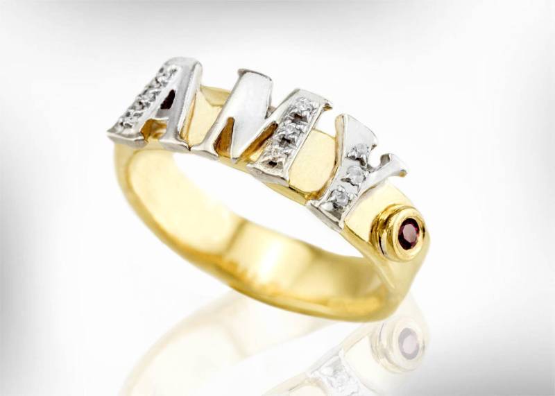 Benutzerdefinierte Name Ring, 22K Vergoldet, Geburtsstein Schmuck von nuritdesignjewelry