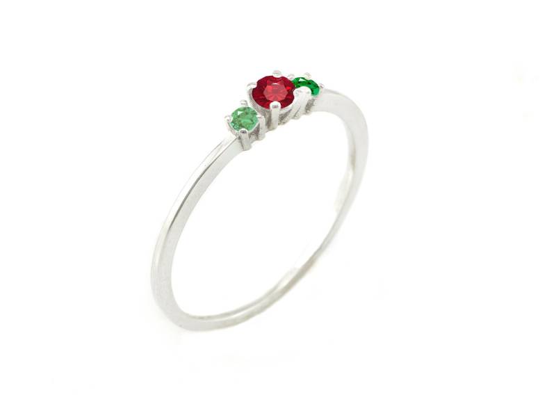 Rubin Und Smaragd Verlobungsring, 14K Weißgold Dünnes Band von nuritdesignjewelry