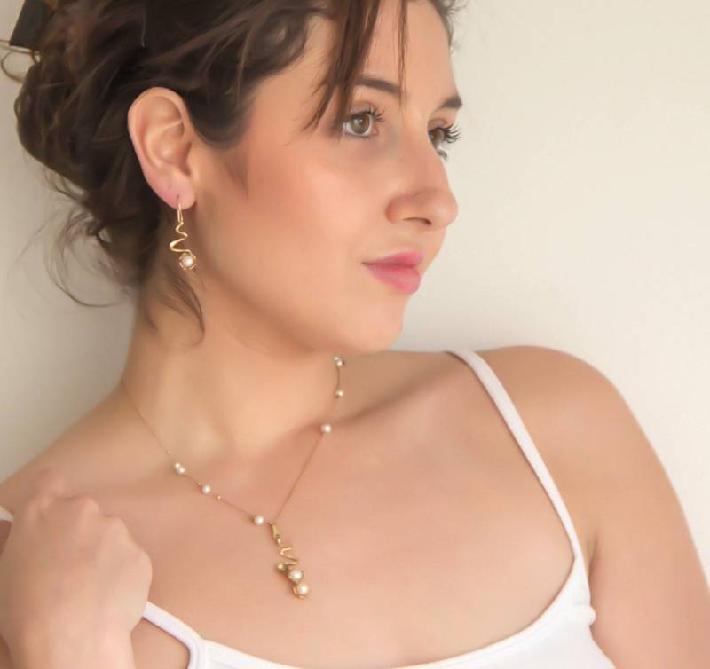 Süsswasserperle Schmuck Set, 9K/14K Gold Halskette Und Ohrringe von nuritdesignjewelry