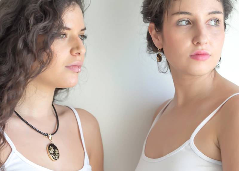 Schmuck Set Für Damen, Onyx Blumen Kette Und Ohrringe von nuritdesignjewelry