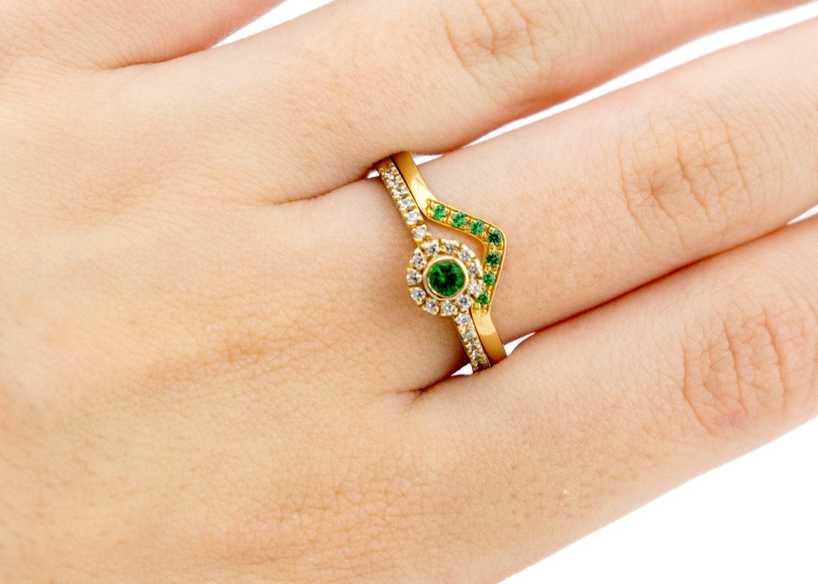 Smaragd Diamant Ring Set , 14K Gold Art Deco Chevron Ehering von nuritdesignjewelry