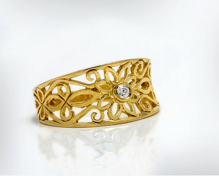 Vintage 18K Gold Filigranring, Diamant-Häkelspitze, Ooak Verlobung von nuritdesignjewelry