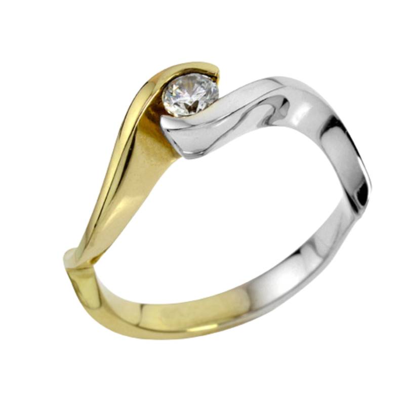 Handgemachte Zweifarbige 14K Gold Verlobungsring, Zirkonia Solitaire von nuritdesignjewelry