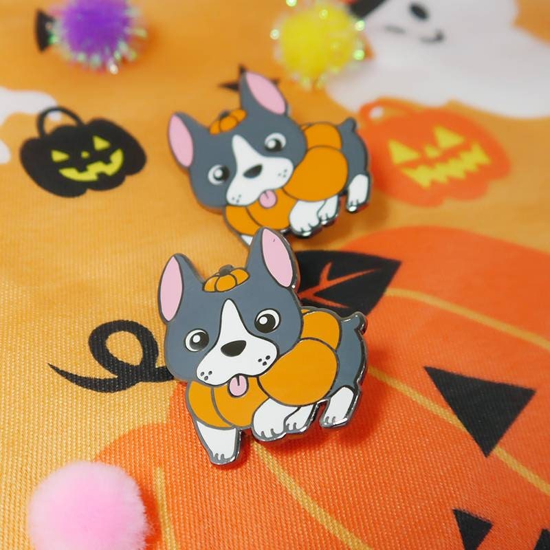 Halloween Emaille Pin Oreo Der Boston Terrier Halloween Emaille Pin Oreo Der Boston Terrier von nyanzilla