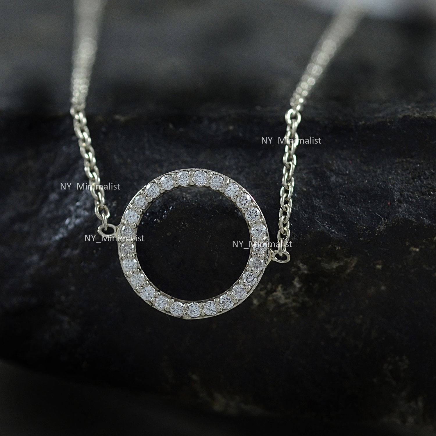 14K Gelbgold Diamant Kreis Armband Handgemachter Offener Anhänger von nyminimalist