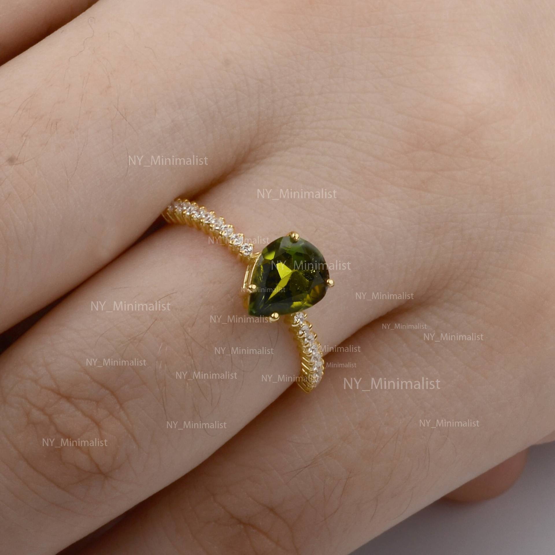 Echter Birnenschliff Grüner Turmalin Edelstein Si Klarheit Diamant Solitär Ring Solid 14K Gelbgold Minimalist Verlobungsring Schmuck Geschenk von nyminimalist