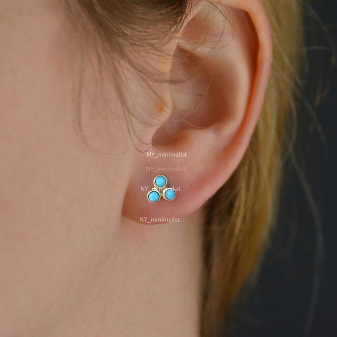 Handgefertigte 14K Gelbgold Türkis Ohrstecker Florales Design von nyminimalist