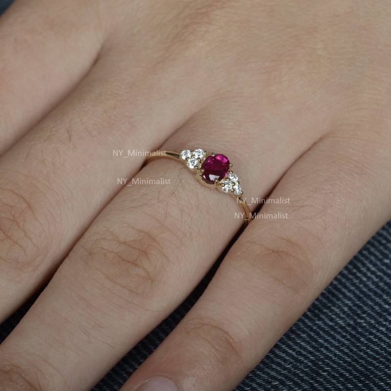 Handgefertigter 14K Gold Rubin Und Diamant Ring Feiner Hochzeitsschmuck von nyminimalist