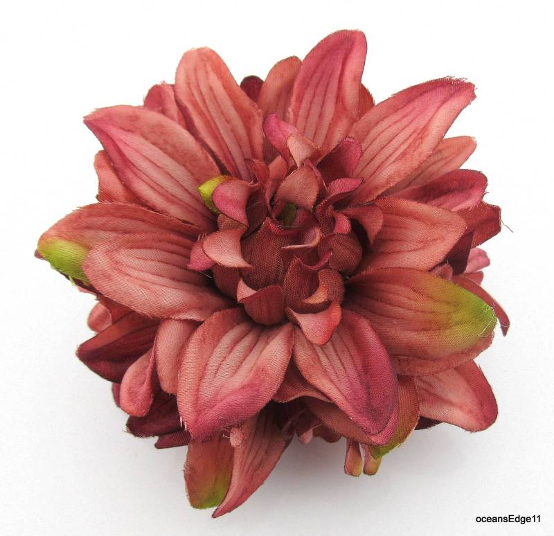 Variegated 4, 5" Cranberry Sage Dahlie Poly Seide Blume Brosche Anstecknadel von oceansEdge11