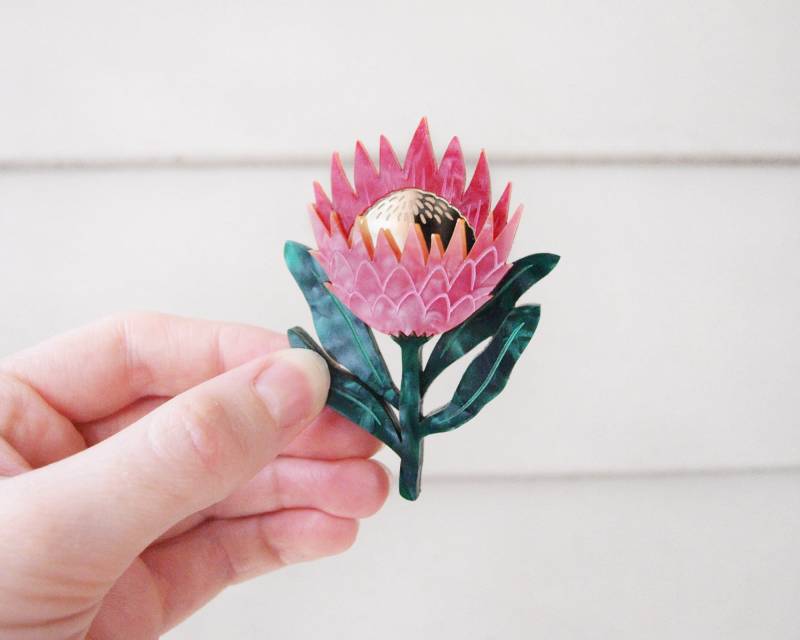 Protea Blumen Brosche Aus Laser Cut Acryl Protea Blumen Brosche Aus Laser Cut Acryl von oddspark