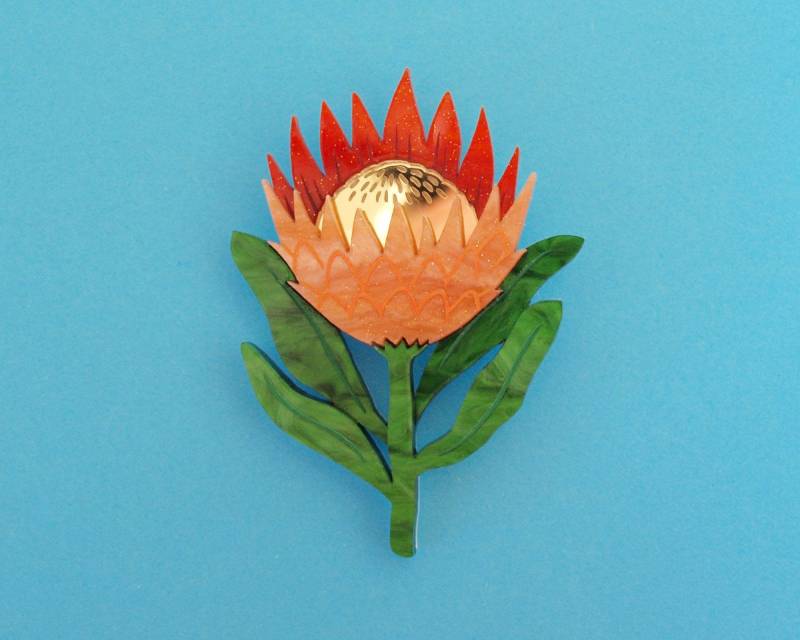 Protea Blumen Brosche in Orange Laser Cut Acryl von oddspark