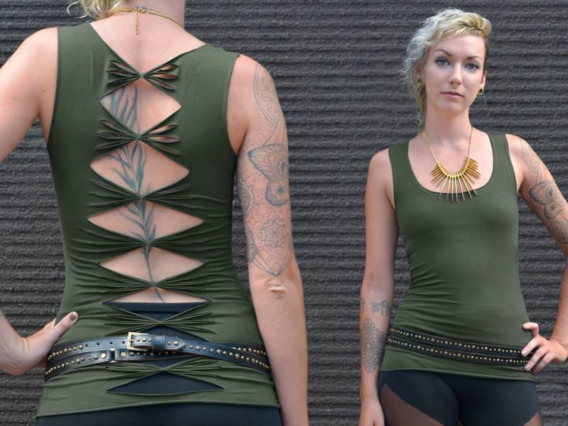 Yoga Tank Top Aus Bio-Baumwolle Cut Out Back, Eingebauter Bh Yoga Tank Top Aus Bio-Baumwolle Cut Out Back, Eingebauter Bh von offrandes