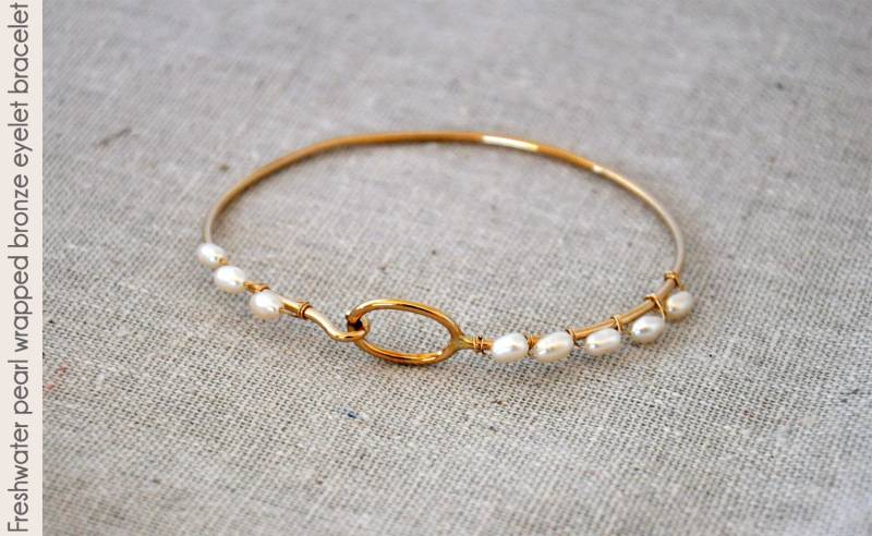Süßwasserperlendraht Umhüllt Bronze-Ösen-Armband von ofgoodcheer