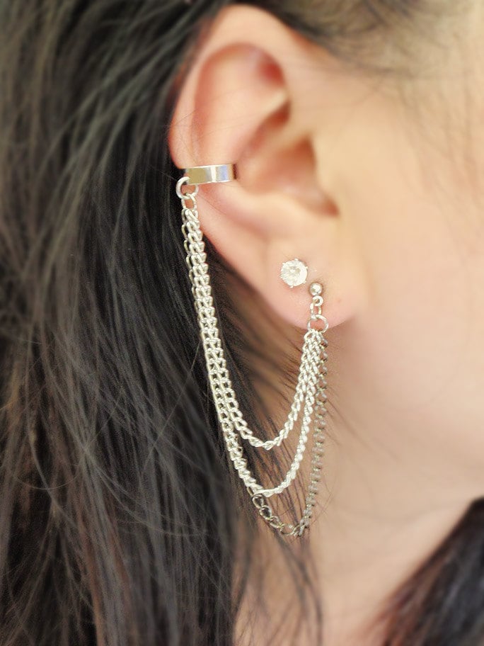 Silber Und Schwarze Dreifache Kette Manschette Ohrringe | Paar Silber Und Schwarze Dreifache Kette Manschette Ohrringe | Paar von oflovelythings