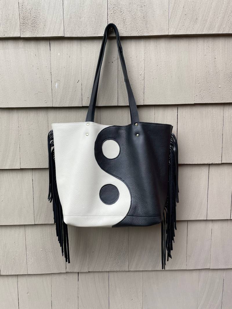 Die Yin Yang Tasche Die Yin Yang Tasche von ofthesunleather