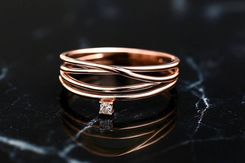 8K Solid Gold Strick Ring-Dcolor Vvs1 Klarheit Moissanite Ring-Solitär Ring-Strickring-Diamant Ring-Gold Ring-Statement Ring von ohannescorlu