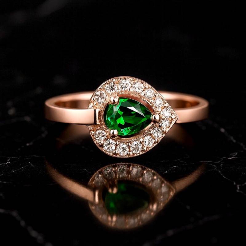 8K Solid Gold Teardrop Smaragd Ring | Vvs1 D Color Moissanite-Halo Birnenschliff Cz Grüner Edelstein Verlobungsring Zierlicher Goldring Für Frauen von ohannescorlu