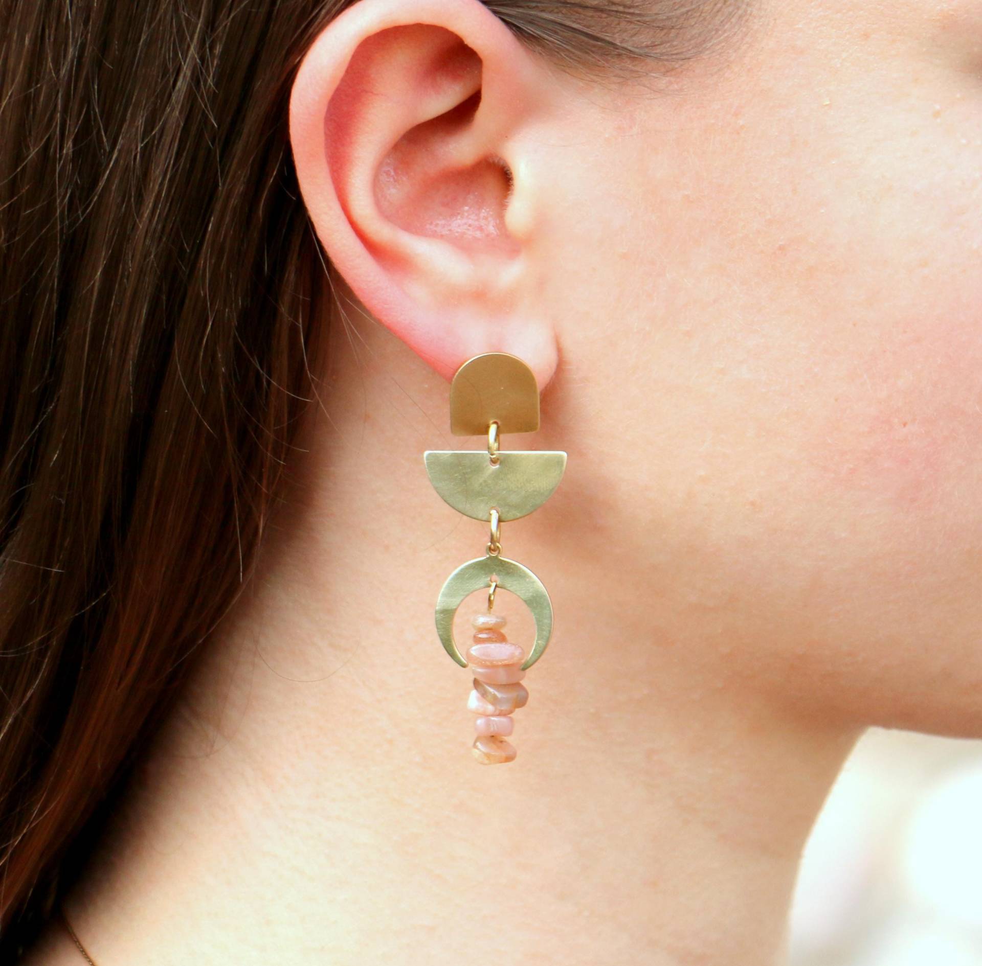 Abstrakte Statement Ohrringe Mit Sonnenstein von ohfunky