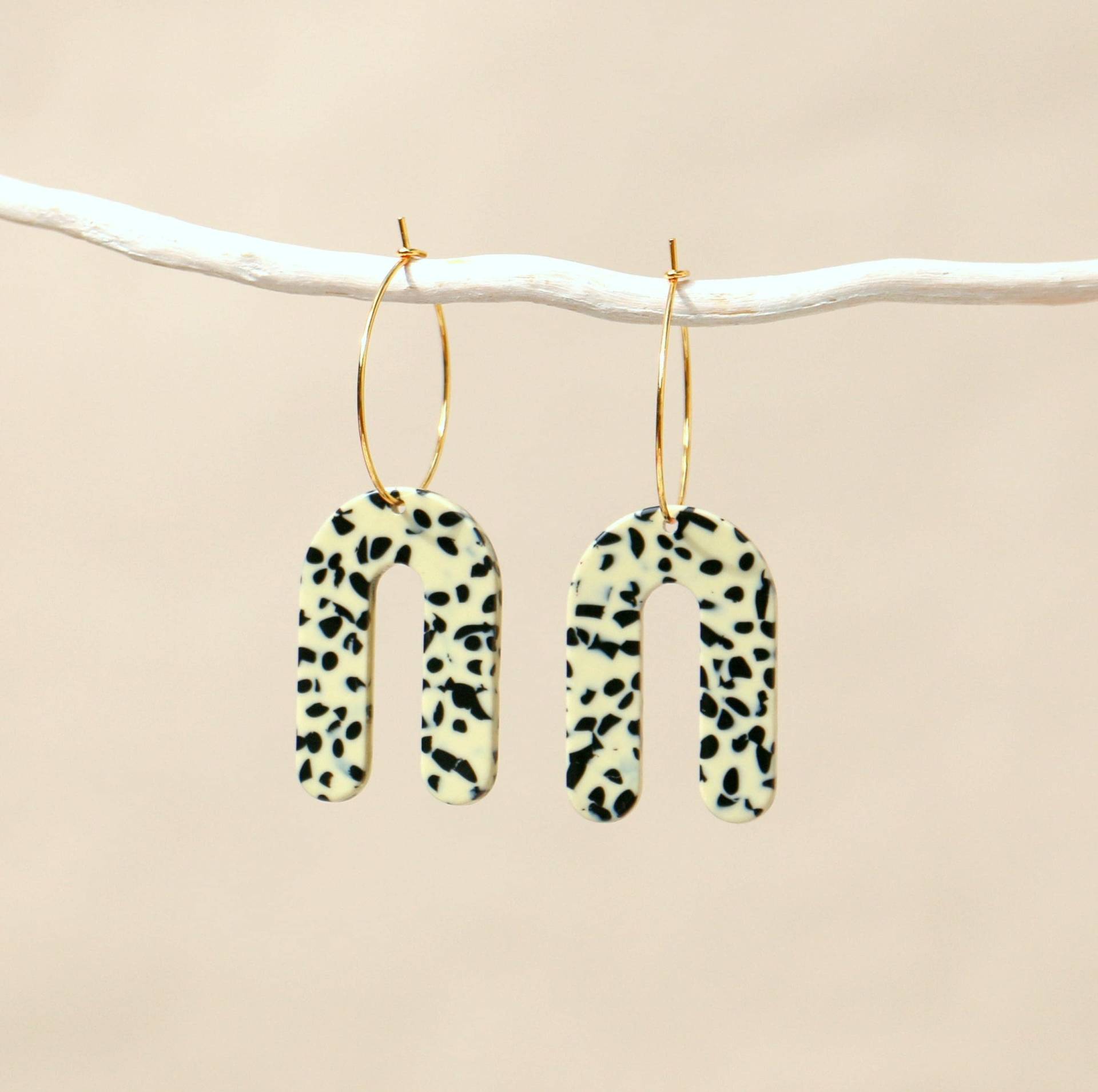 Bow Gesprenkelte Bogen Hängeohrringe von ohfunky