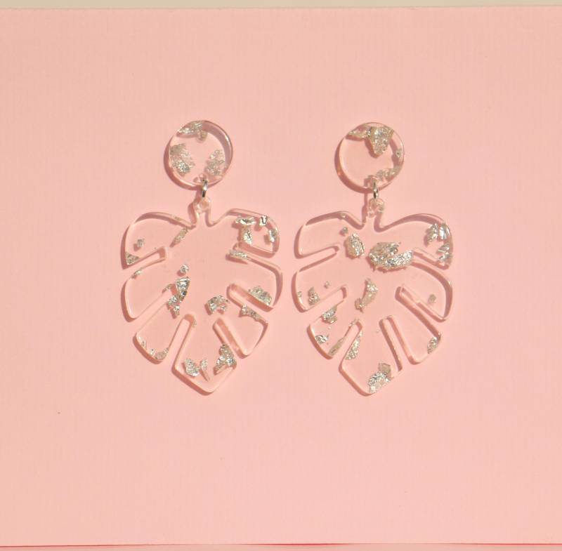 Durchsichtige Acetat Blatt Ohrringe Mit Silberflocken von ohfunky