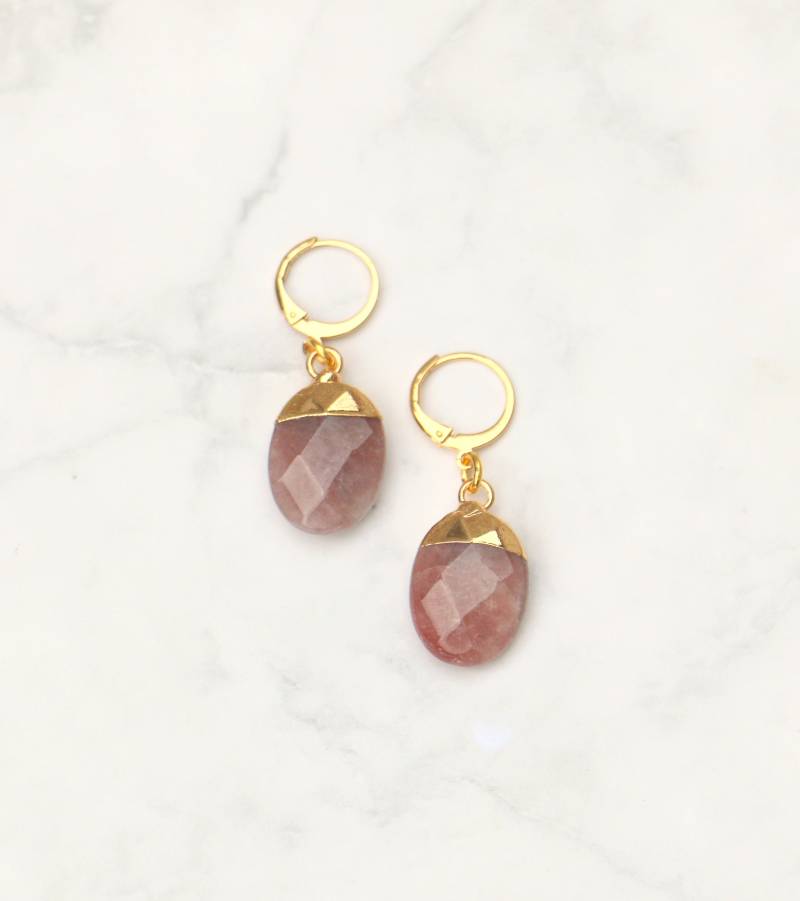 Erdbeerquarz Naturstein Ohrringe Hängend von ohfunky