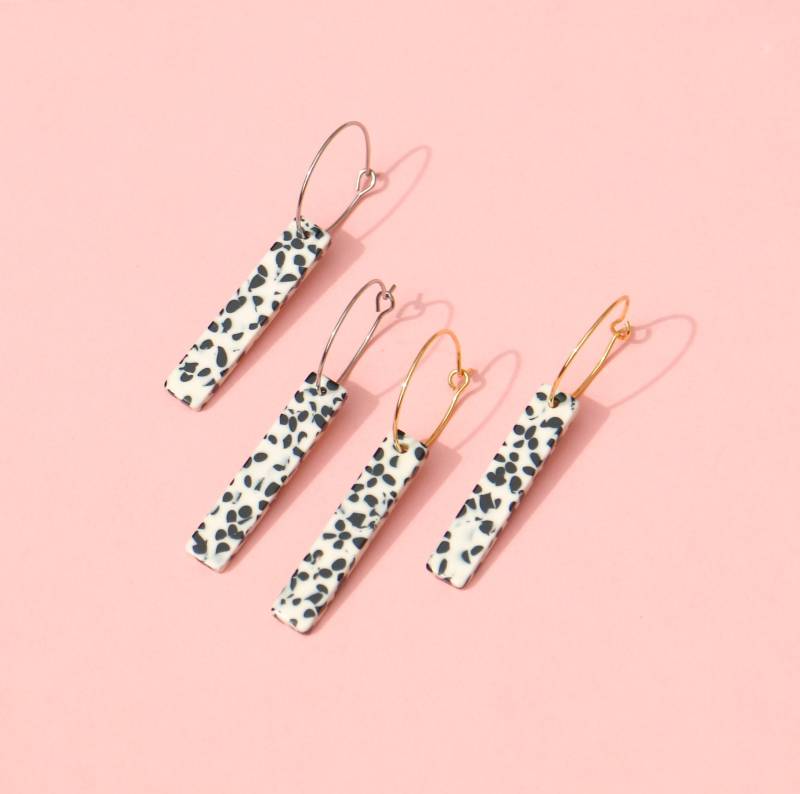 Funky Reifen Hoop Ohrringe Mit Dalmatiner Anhängern von ohfunky