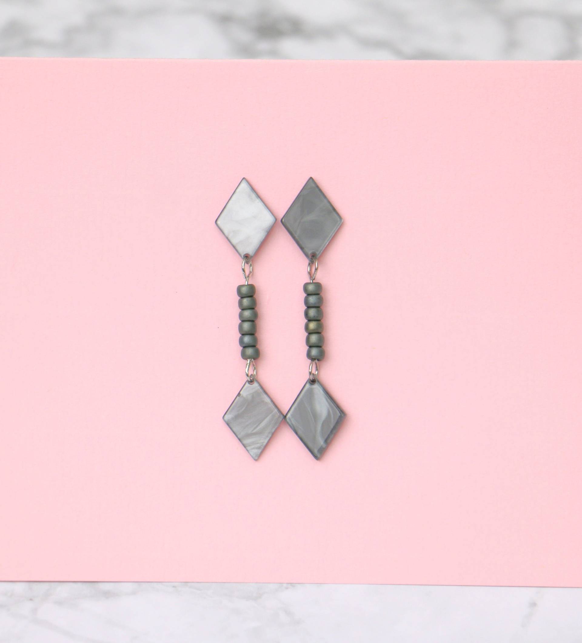 Graue Ohrringe Hängend Raute Geometrisch von ohfunky