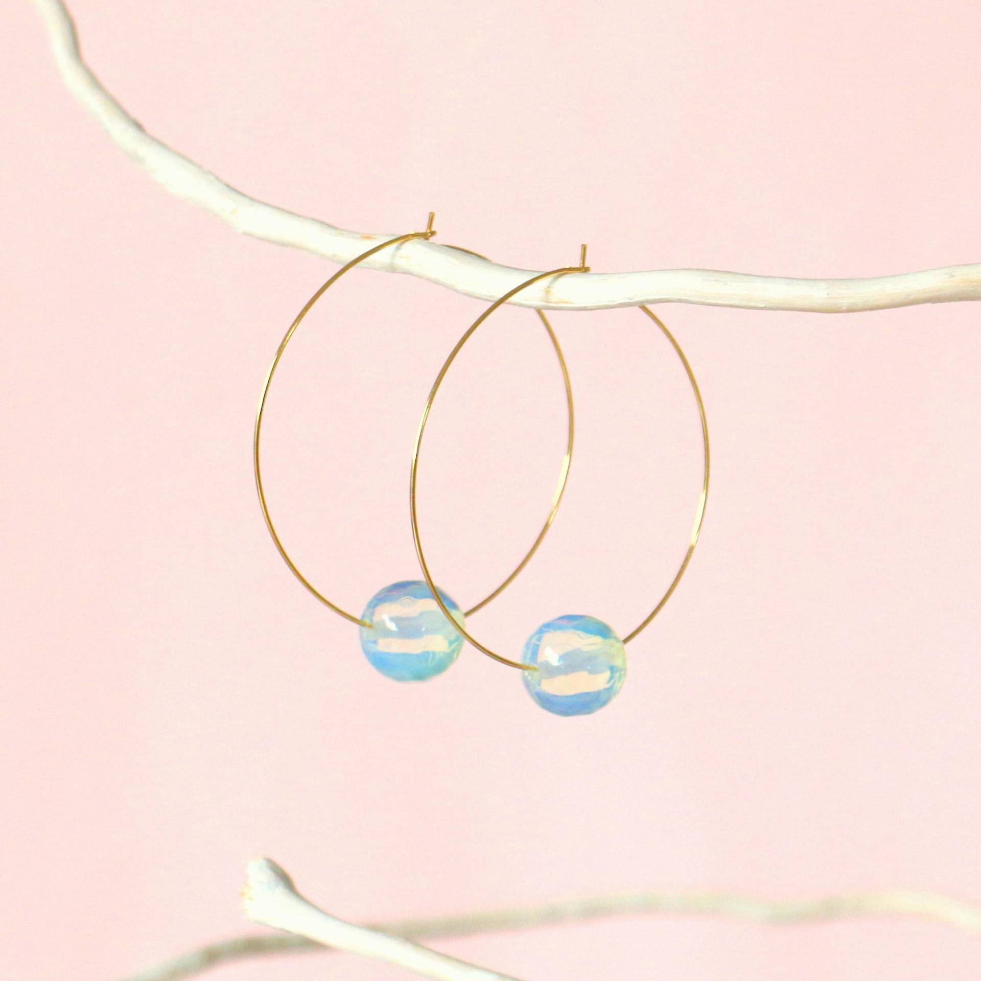 Große Creolen Gold Mit Großer Opal Perle von ohfunky