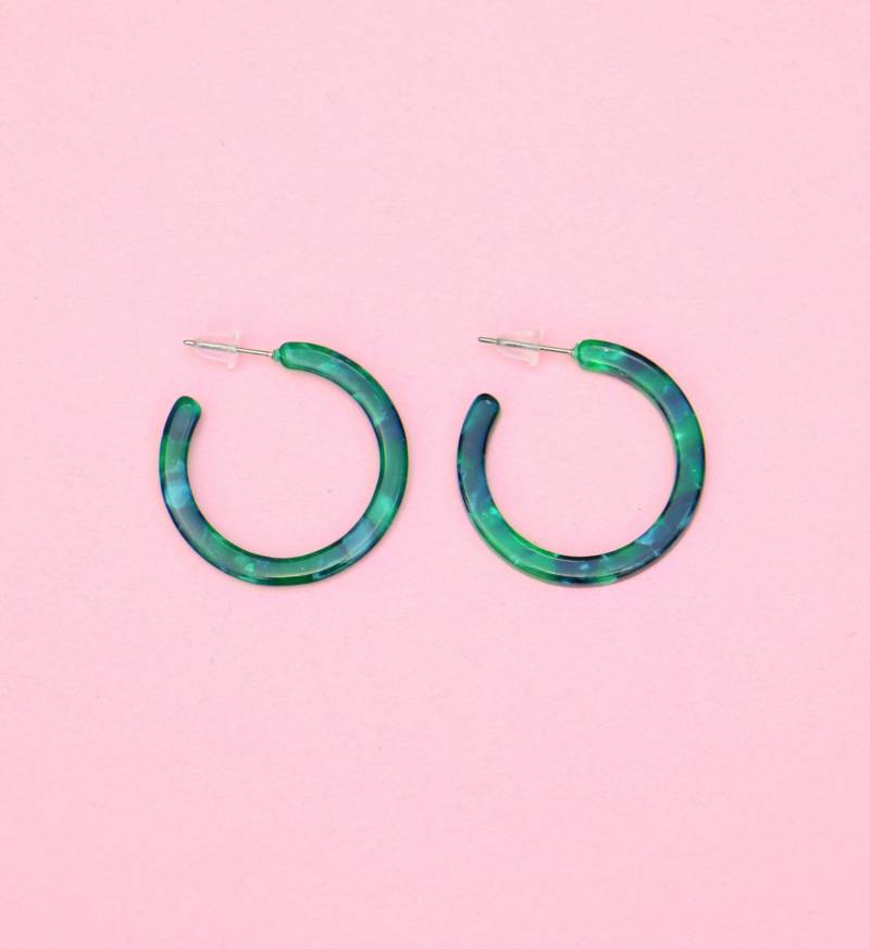 Grüne Acetat Creolen, Reifenohrringe in Grün von ohfunky