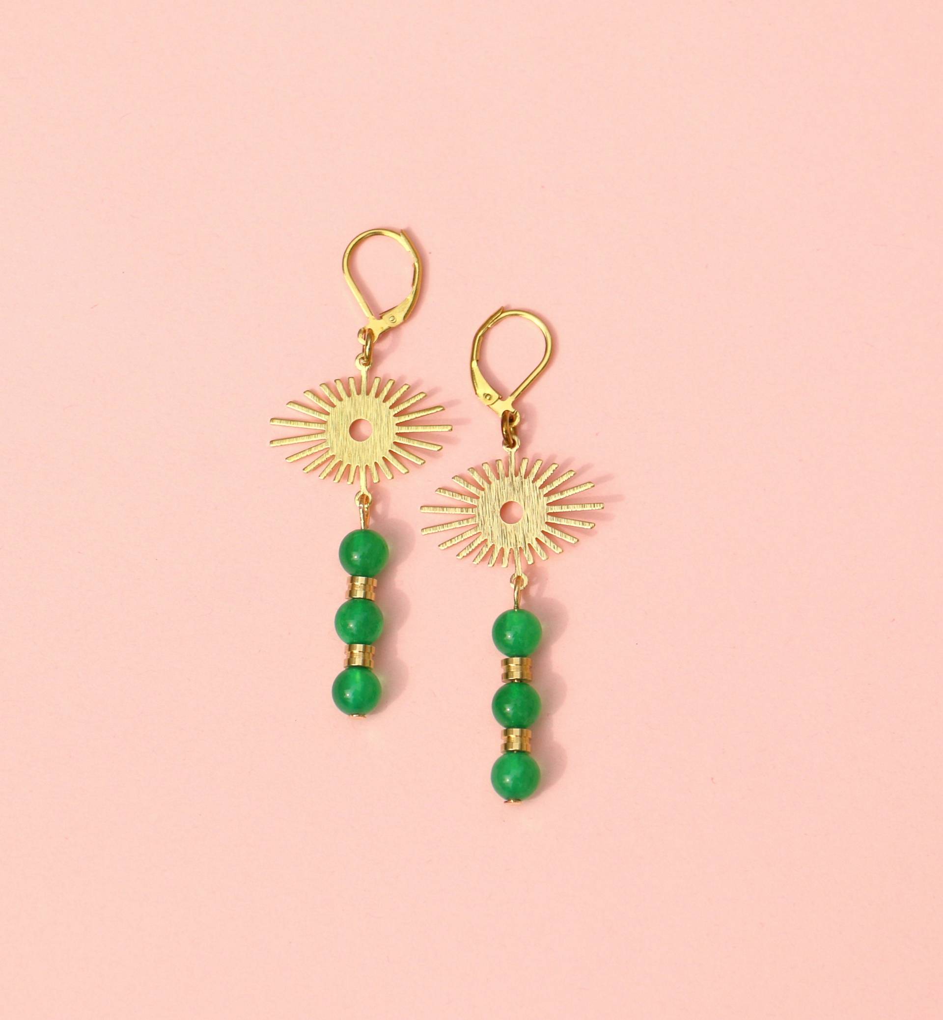 Hängeohrringe Grün Gold Sonne Mit Jade Perlen von ohfunky