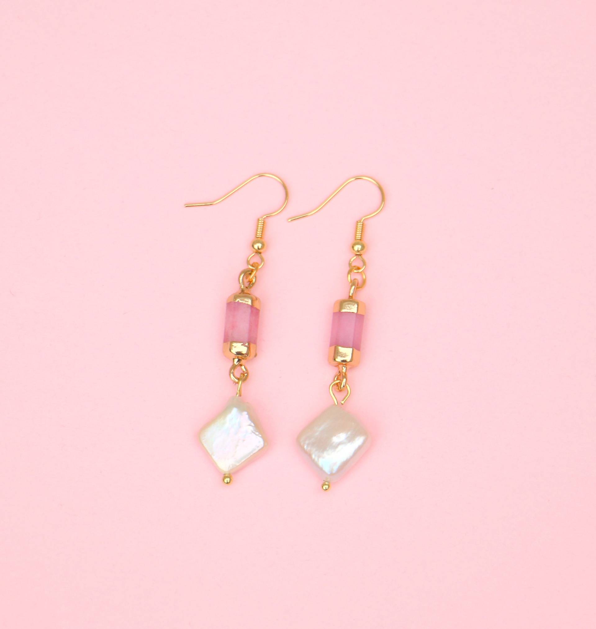 Keshi Süßwasserperlen Ohrringe Mit Rosa Naturstein Anhängern von ohfunky