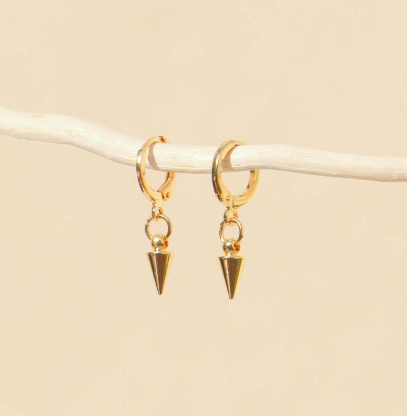 Kleine Spike Cleopatra Huggie Ohrringe Gold von ohfunky