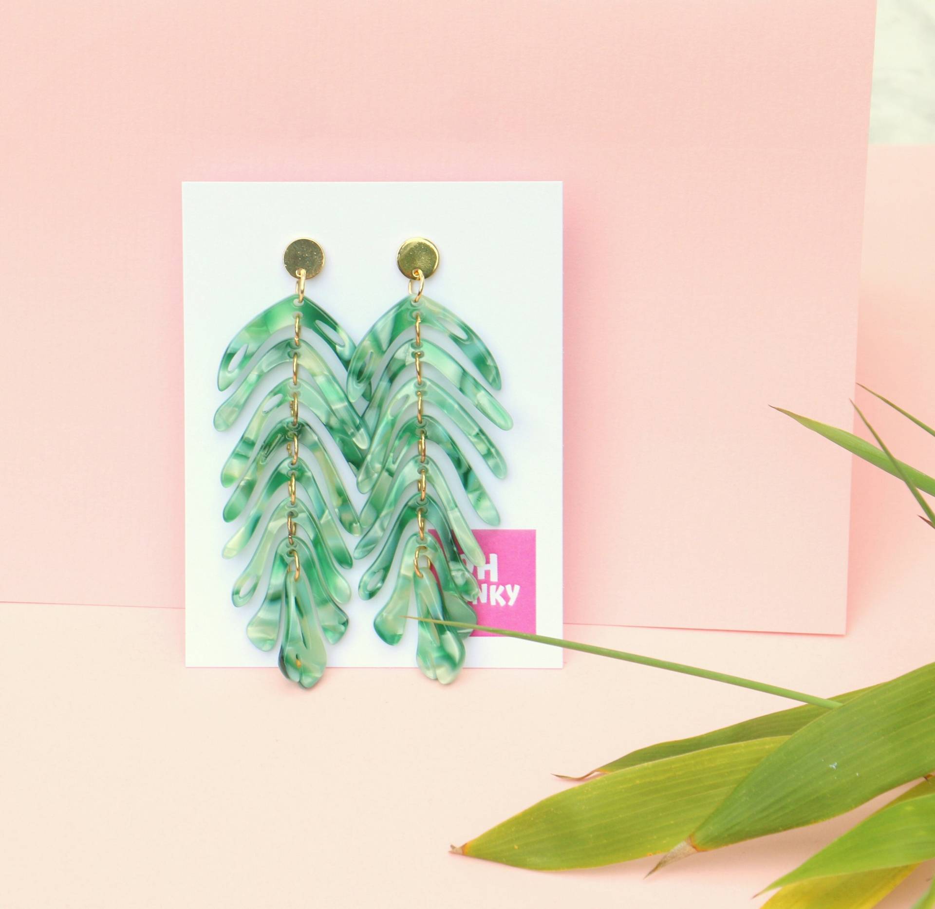 Lange Statement Dschungel Blatt Ohrringe Grün von ohfunky