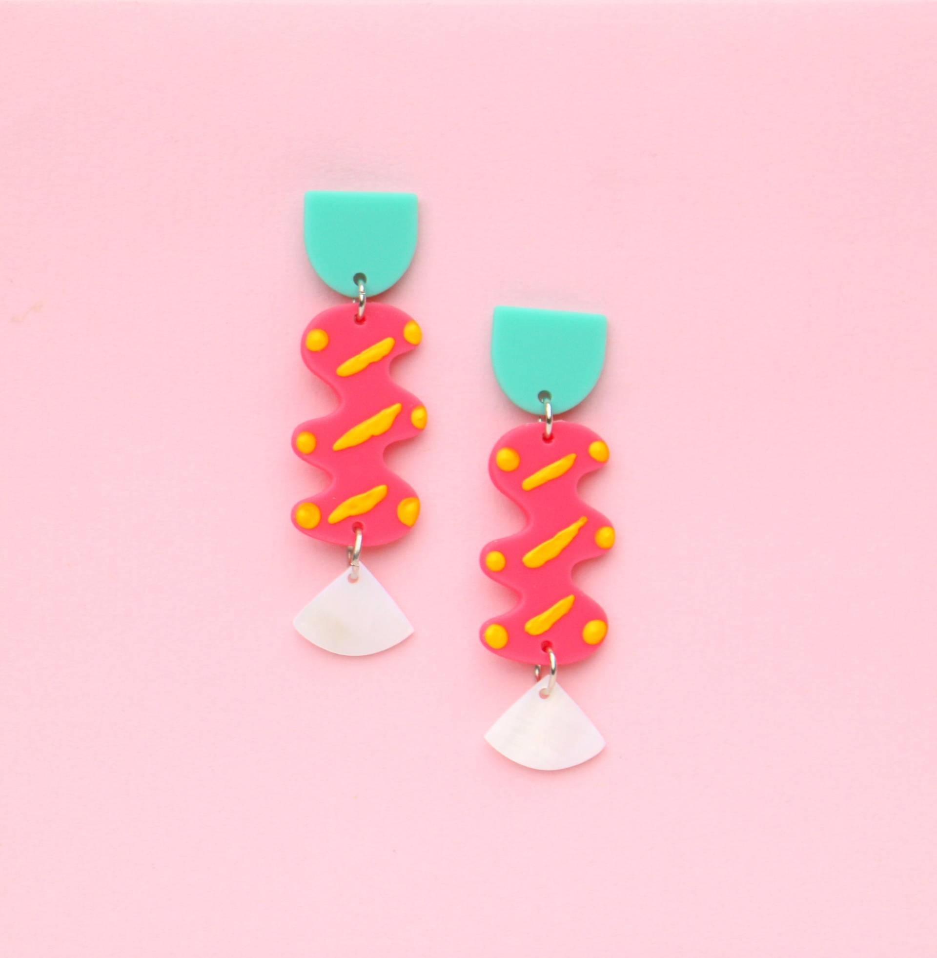 Moderne Pop Art Funky Statement Ohrringe von ohfunky